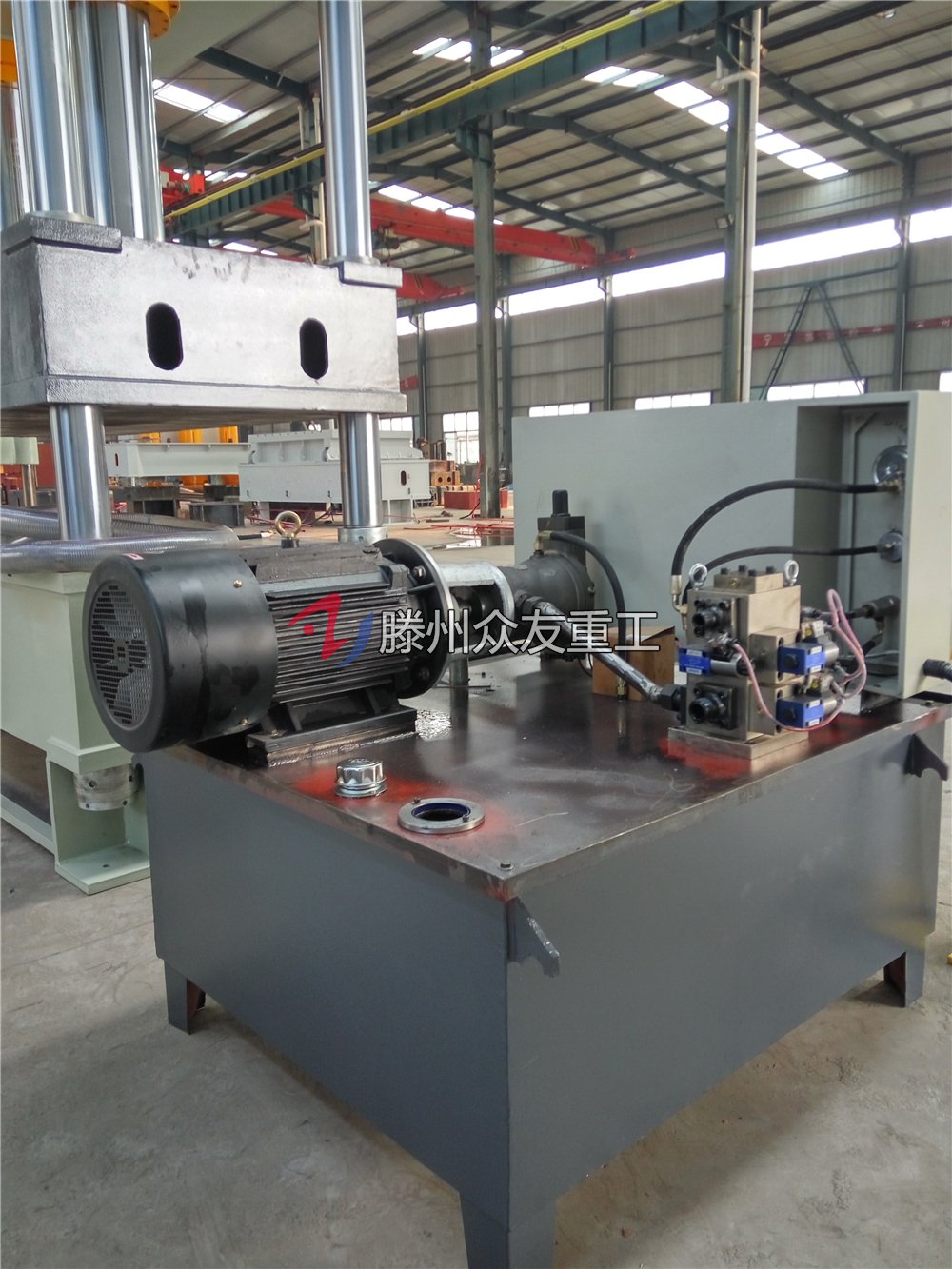400噸(dun)雙缸(gang)液(ye)壓(ya)機 400T拉(la)伸(shen)油壓機