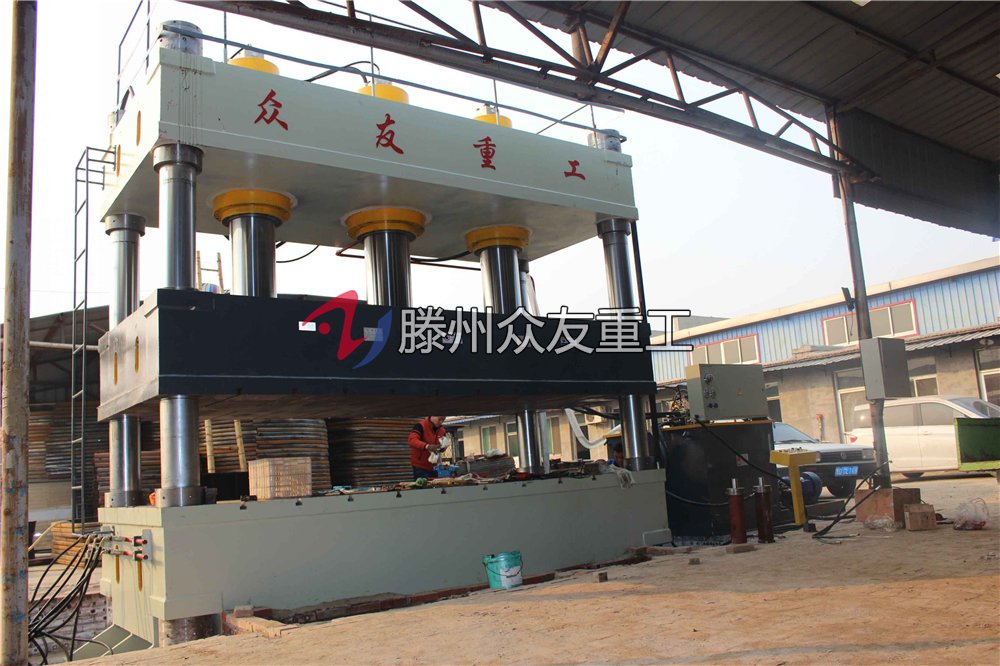 1000噸四柱(zhu)液壓機 1000T三(san)缸(gang)拉(la)伸(shen)成型油壓(ya)機(ji)