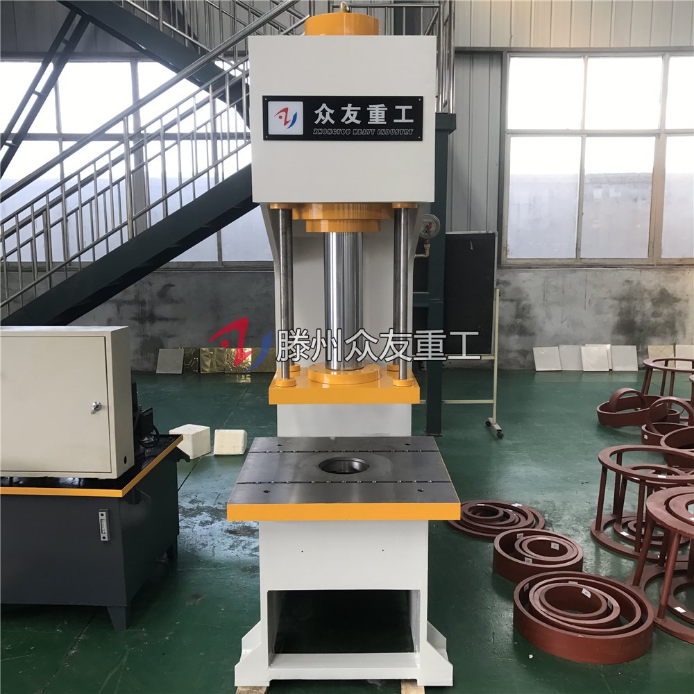 100噸(dun)四柱導(dao)曏(xiang)單(dan)臂液壓(ya)機(ji) 100t單(dan)柱油(you)壓機