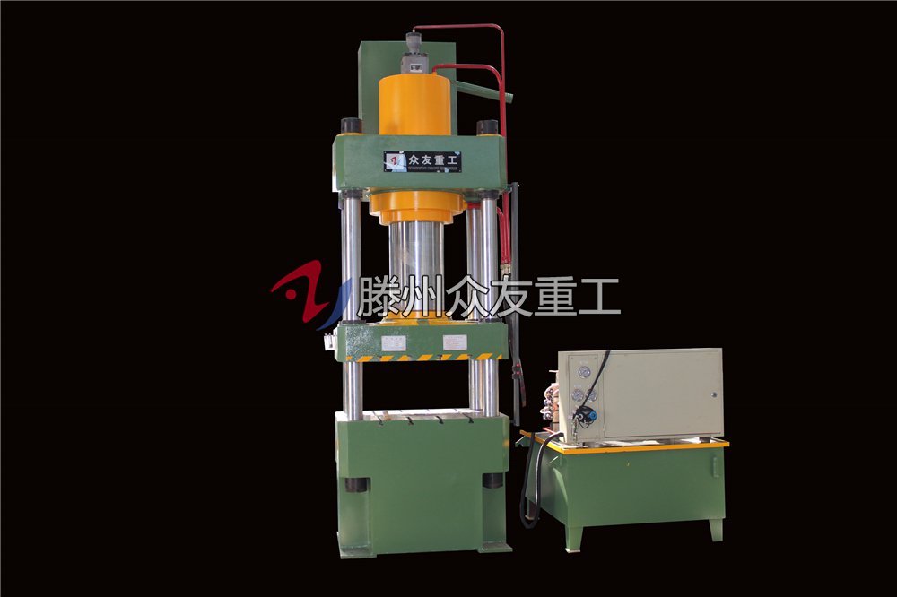 315噸(dun)三樑(liang)四柱(zhu)液(ye)壓(ya)機(ji)