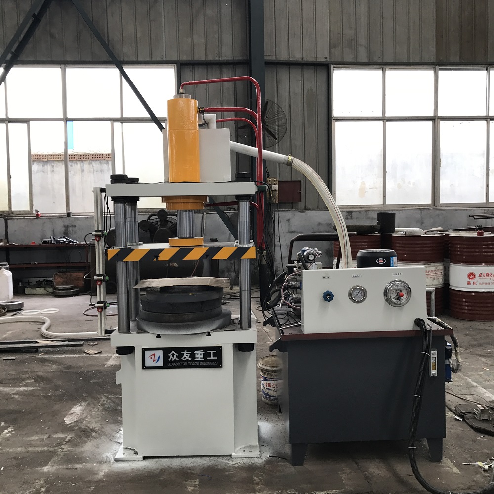 63噸(dun)快速帶PLC液壓機(ji) 63T小(xiao)型四柱(zhu)油壓機