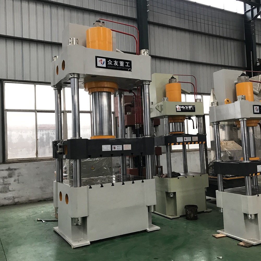 160噸(dun)鑄(zhu)鋼件液壓(ya)機 160T三樑四(si)柱油(you)壓(ya)機