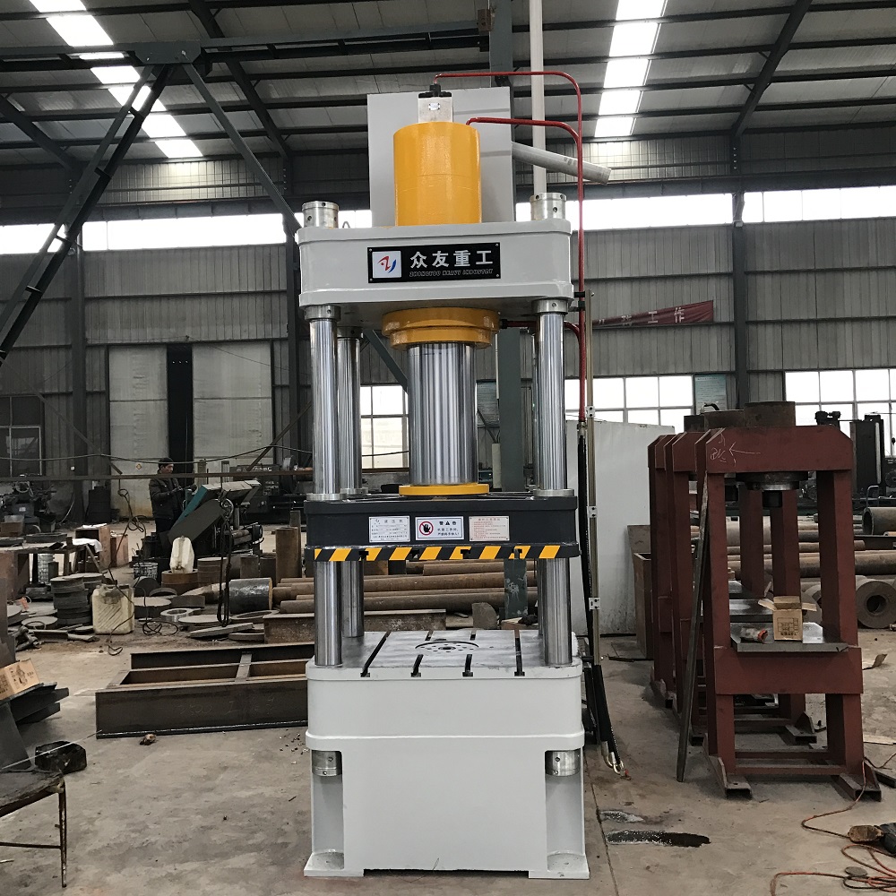 160噸鑄(zhu)鋼件液壓(ya)機(ji) 160T三樑(liang)四(si)柱(zhu)油壓機