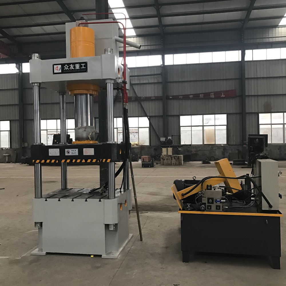 160噸鑄鋼件液壓(ya)機(ji) 160T三(san)樑四(si)柱(zhu)油(you)壓(ya)機