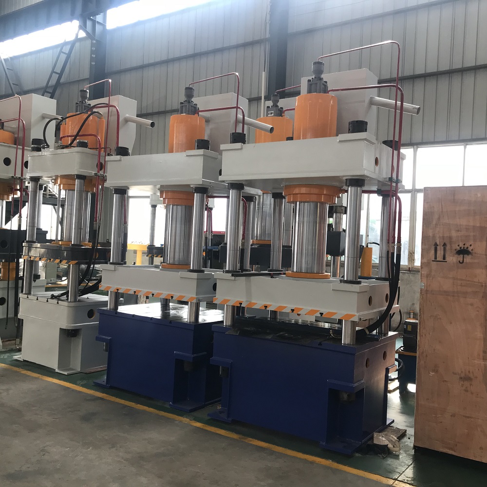 200噸(dun)三樑四柱液壓(ya)機 200T拉(la)伸(shen)成型(xing)油(you)壓機(ji)