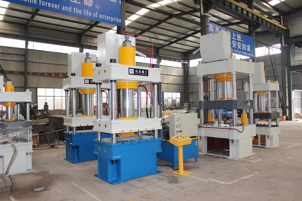 200噸(dun)三(san)樑(liang)四(si)柱液壓機(ji) 200T拉伸(shen)成型(xing)油(you)壓機(ji)
