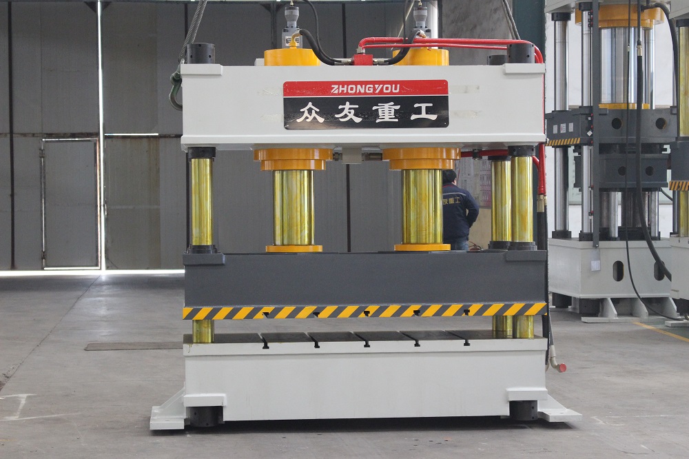 315噸(dun)綵(cai)石(shi)金(jin)屬瓦拉伸液(ye)壓機(ji) 315T雙(shuang)缸油壓機