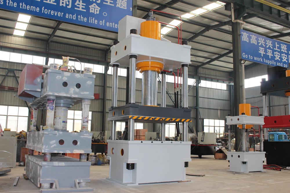 315T三樑(liang)四柱液壓(ya)機 315噸(dun)金屬(shu)冷壓(ya)成型(xing)油(you)壓(ya)機(ji)
