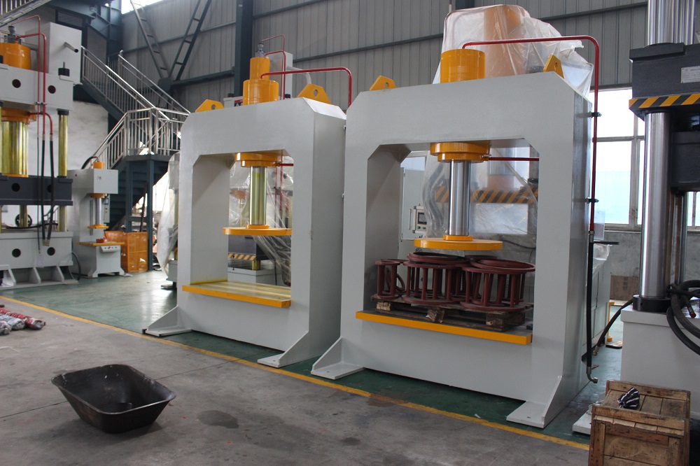 250噸(dun)壓胎(tai)機 250T龍門(men)液壓機(ji)