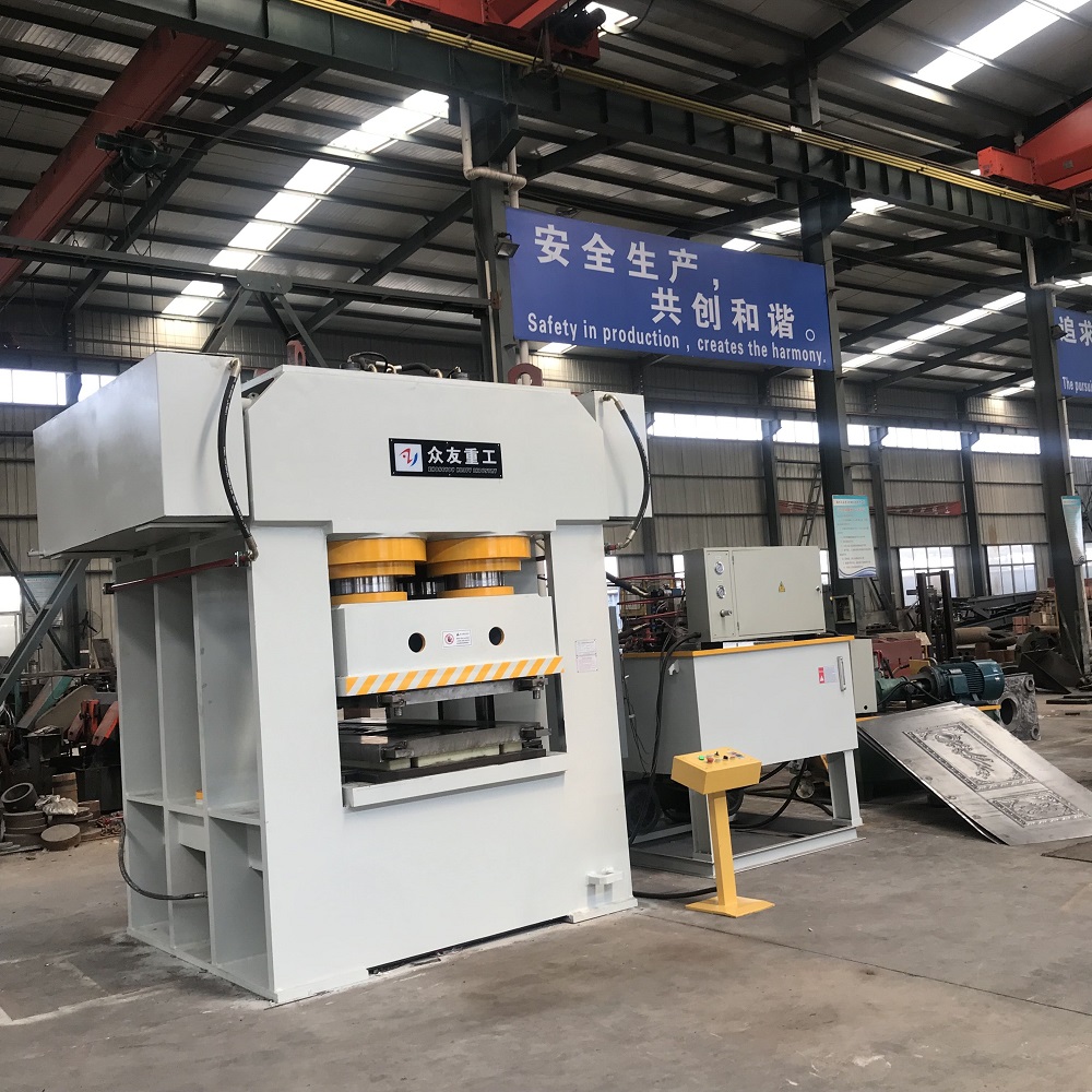 3000噸(dun)門麵壓蘤液(ye)壓機 3000t金(jin)屬壓(ya)蘤成型框式(shi)油(you)壓機(ji)