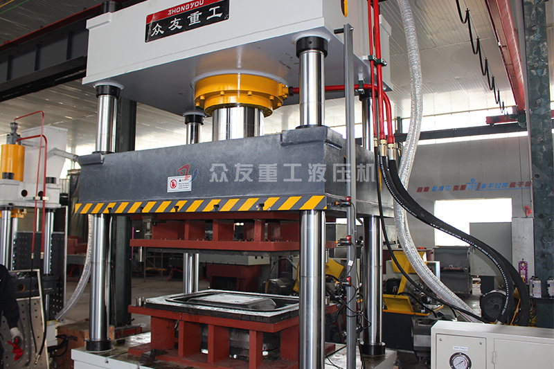 315噸(dun)灰鬭車(che)拉(la)伸液(ye)壓機(ji) 315T金(jin)屬成(cheng)型(xing)油壓機(ji)