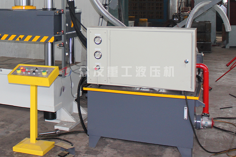 315噸(dun)雙(shuang)缸(gang)液(ye)壓(ya)機 315t金屬拉(la)伸成型油(you)壓機