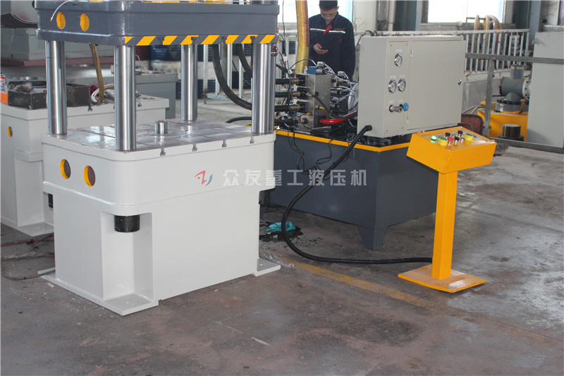 200噸(dun)四(si)柱液(ye)壓(ya)機(ji) 200T帶(dai)增(zeng)速(su)缸拉伸(shen)成型油(you)壓(ya)機(ji)