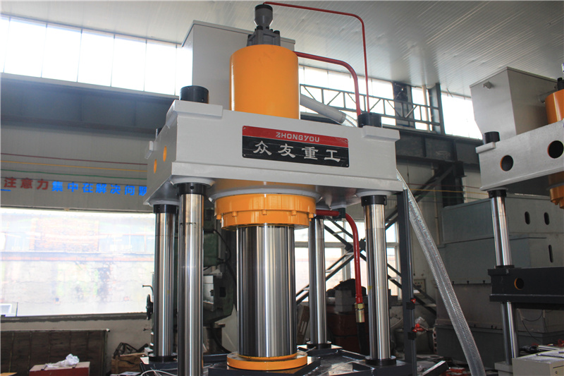 200噸(dun)四(si)柱液壓機(ji) 200噸金屬(shu)成(cheng)型油壓機