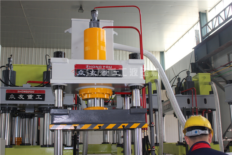 100噸四(si)柱液壓機(ji) 100噸拉(la)伸成型油(you)壓(ya)機(ji)