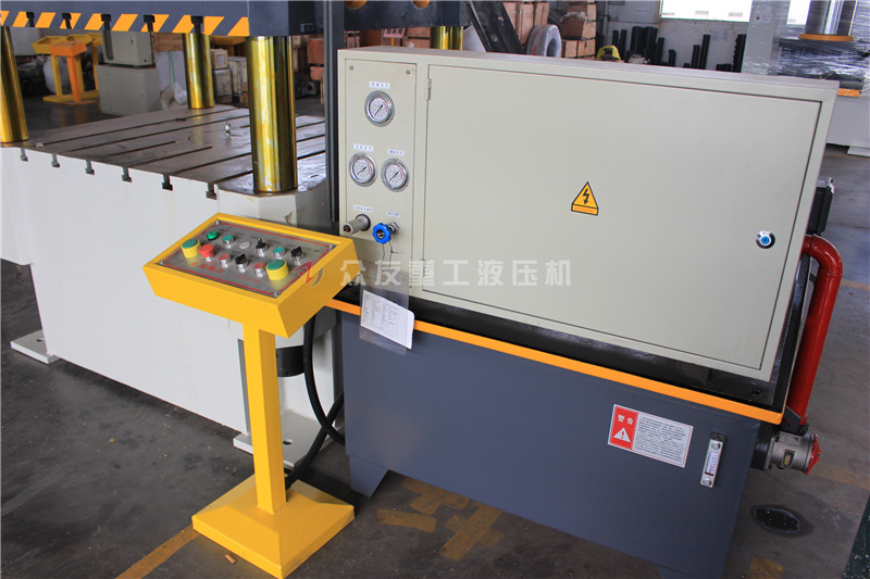 315噸(dun)四(si)柱液(ye)壓(ya)機(ji) 315T拉(la)伸(shen)成(cheng)型(xing)油壓(ya)機
