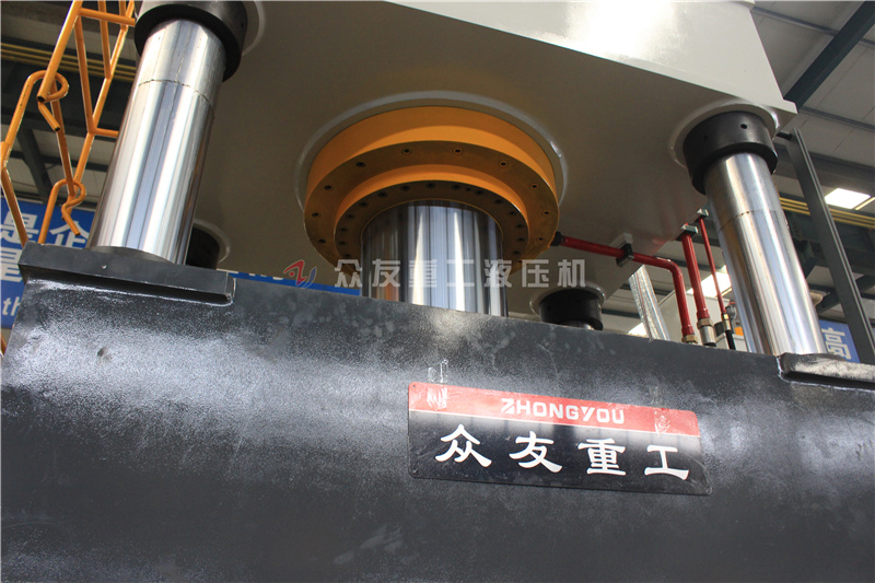 630噸(dun)金屬拉伸(shen)成(cheng)型液(ye)壓機(ji) 630T四(si)柱油壓機