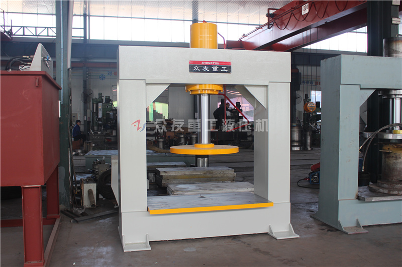 120噸(dun)龍(long)門壓(ya)胎機(ji) 120T框式(shi)液壓機