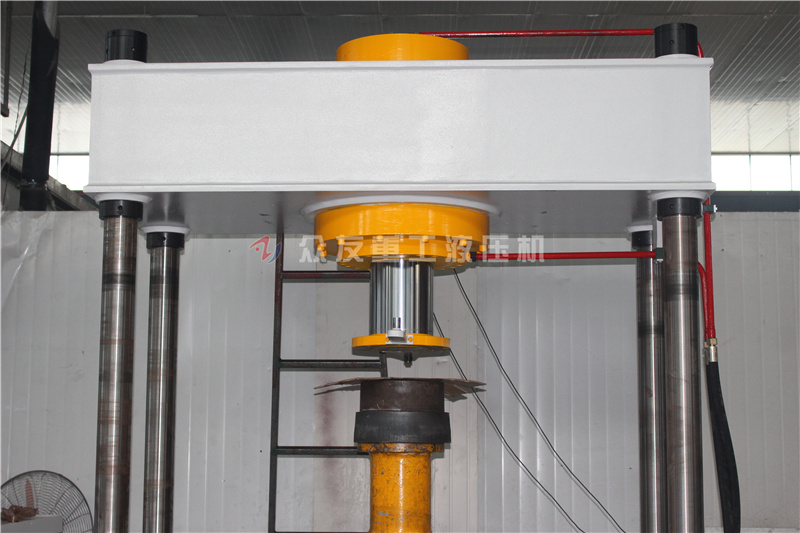 400噸(dun)多(duo)功(gong)能液壓(ya)機(ji) 400T兩樑四柱(zhu)油壓機(ji)