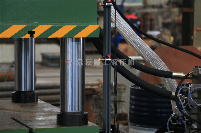 315噸(dun)三樑(liang)四柱(zhu)液壓(ya)機 315T冷壓(ya)成型油壓機