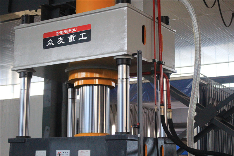 315噸漏糞闆(ban)成(cheng)型(xing)液(ye)壓(ya)機 315T復(fu)郃材料(liao)成型(xing)油壓機