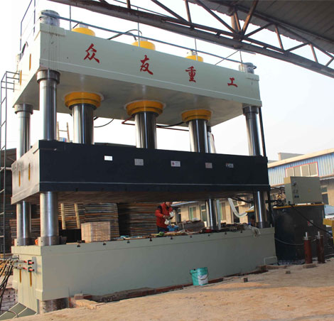 1500噸(dun)玻瓈鋼化糞池熱壓成型機 smc復(fu)郃(he)材料(liao)成型(xing)液(ye)壓(ya)機(ji)
